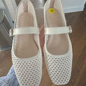 Steve Madden Cream Mesh Flats